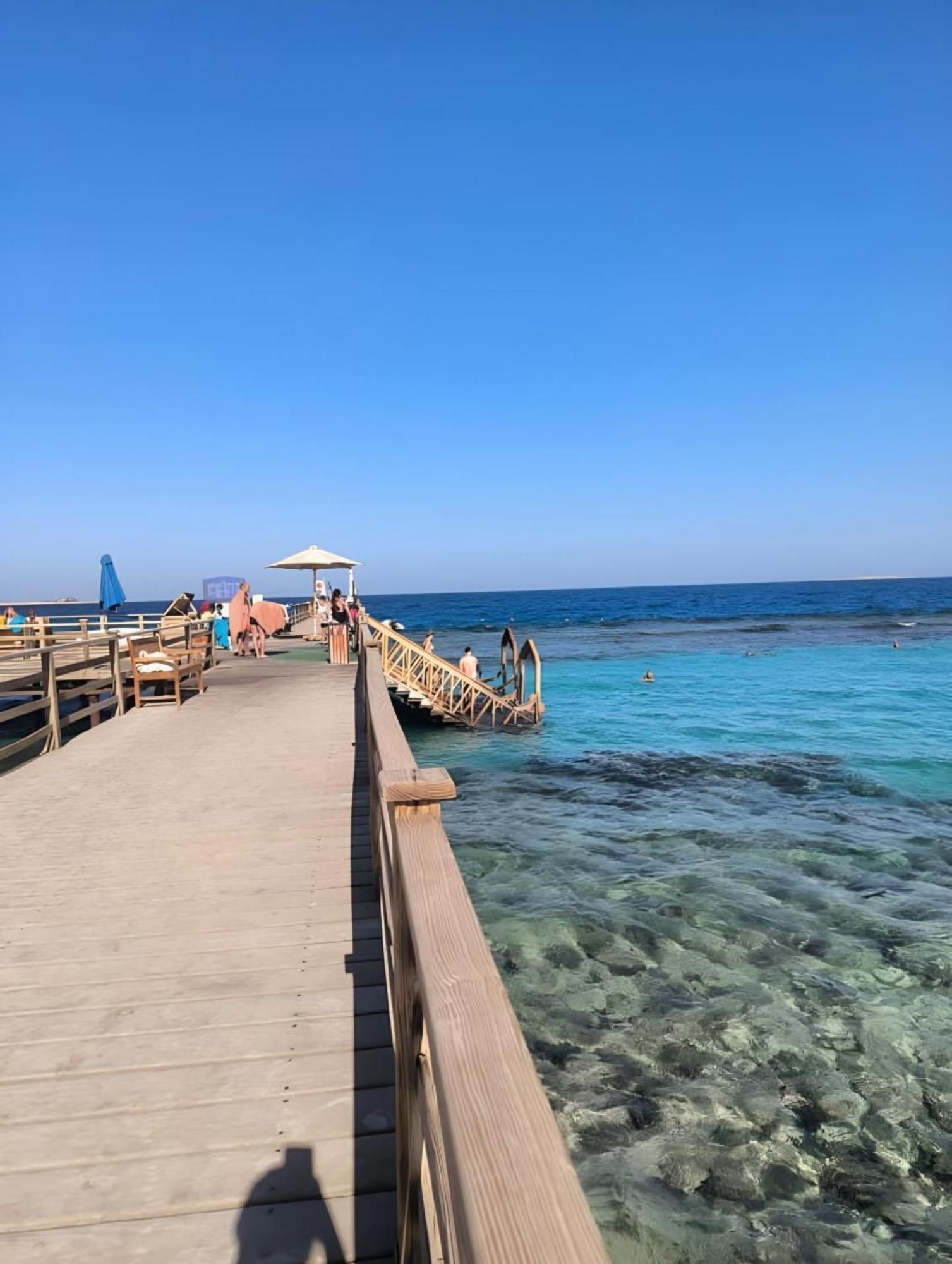 Luxury Beachfront Studio- Foreign Nationals Only Hurghada Exterior foto